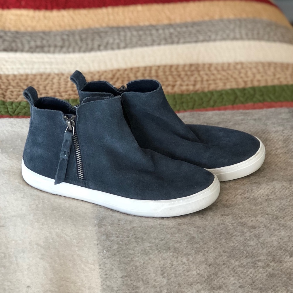 Dolce Vita Xia blue sneaker booties.